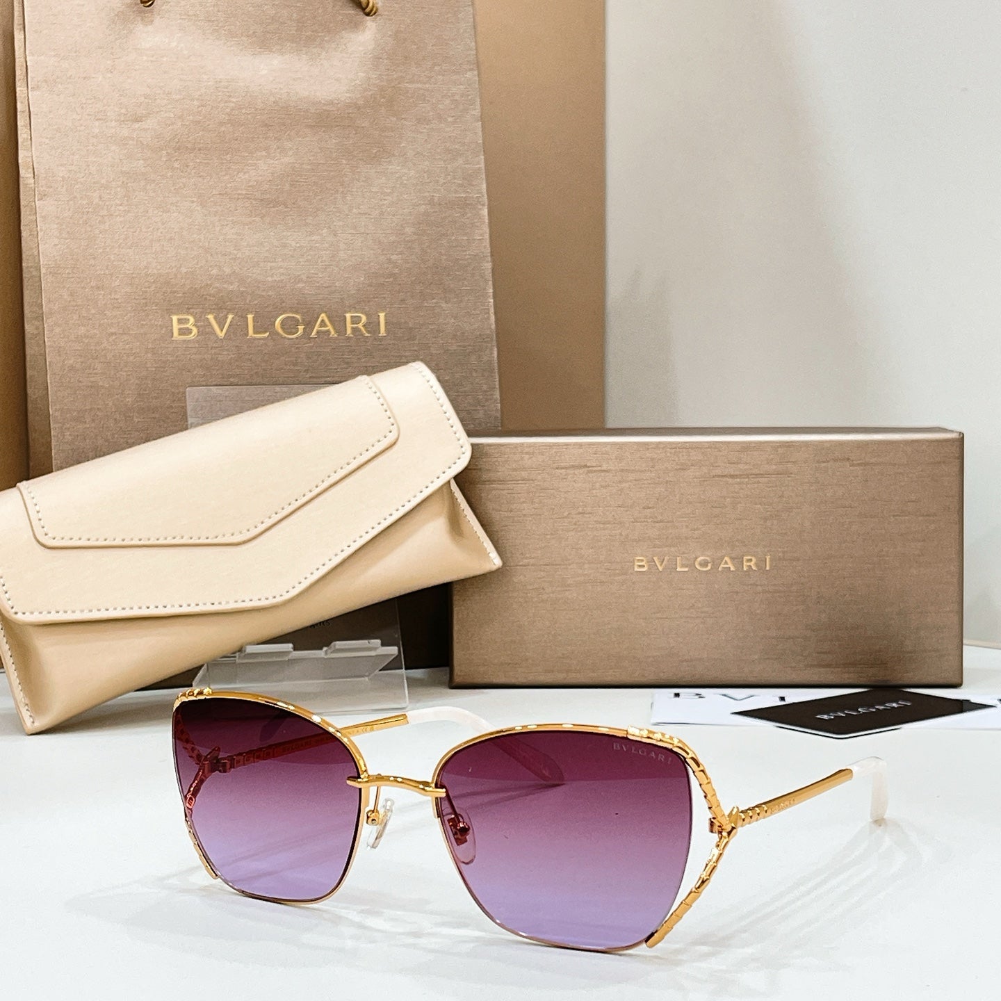 Bvlgari BV40081U Sunglasses