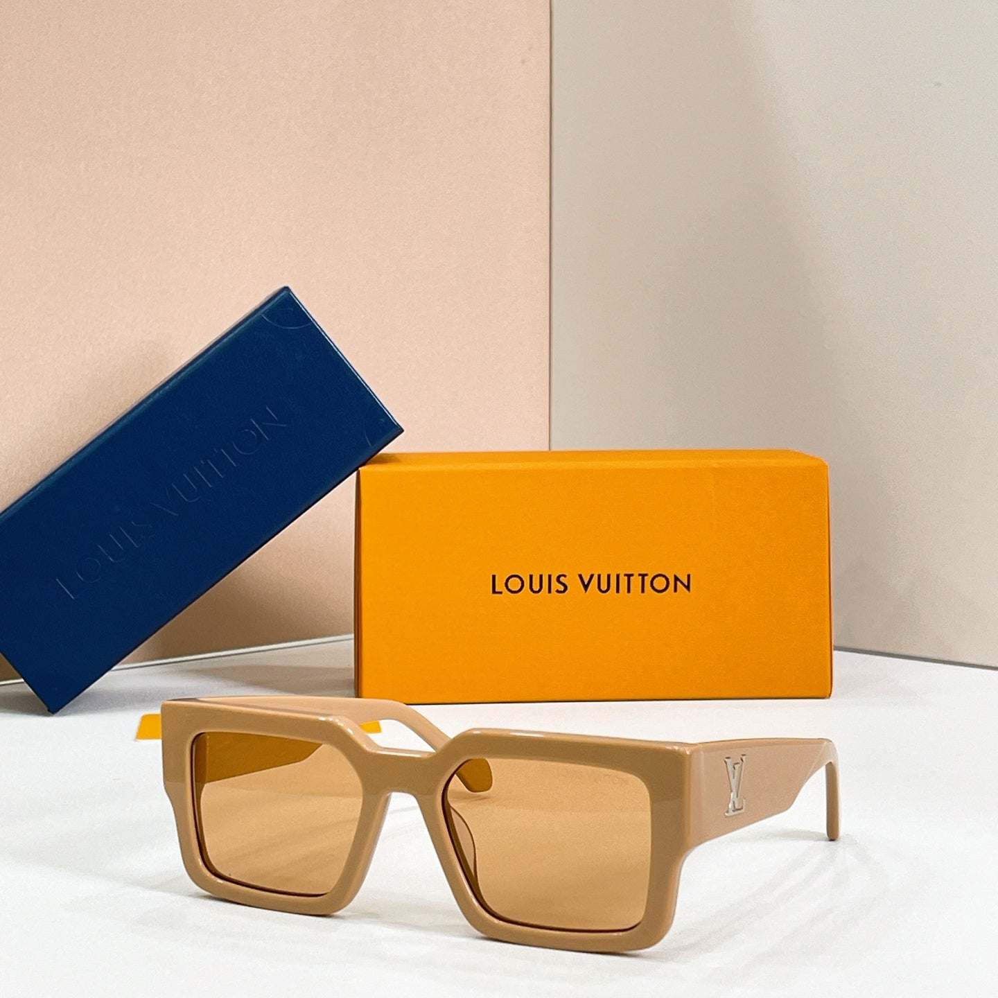 Louis Vuitton Z1579E Sunglasses