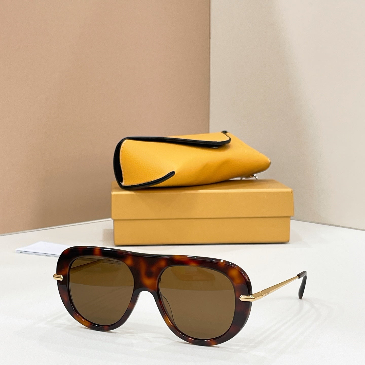 Loewe LW40186U Sunglasses