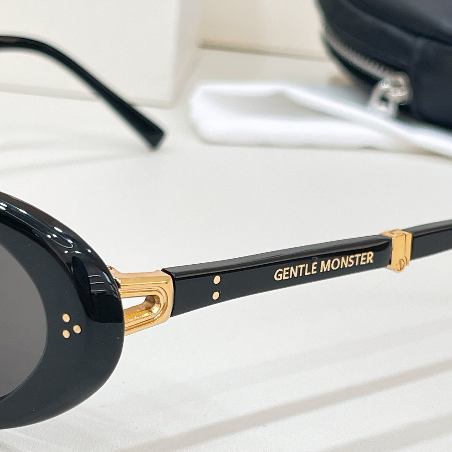 Gentle Monster Lolang Foldable Sunglasses