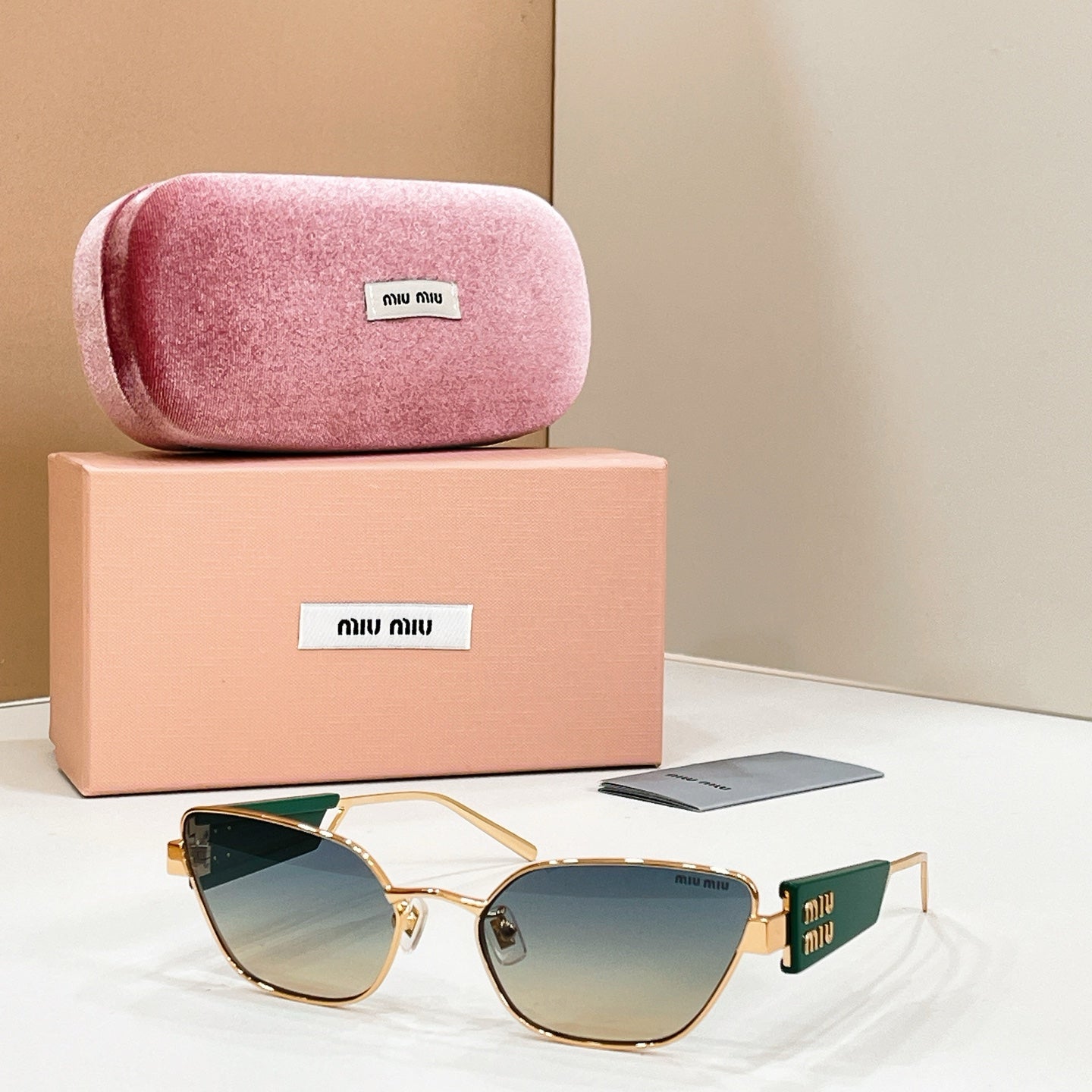 Miu Miu SMU 65WS Sunglasses