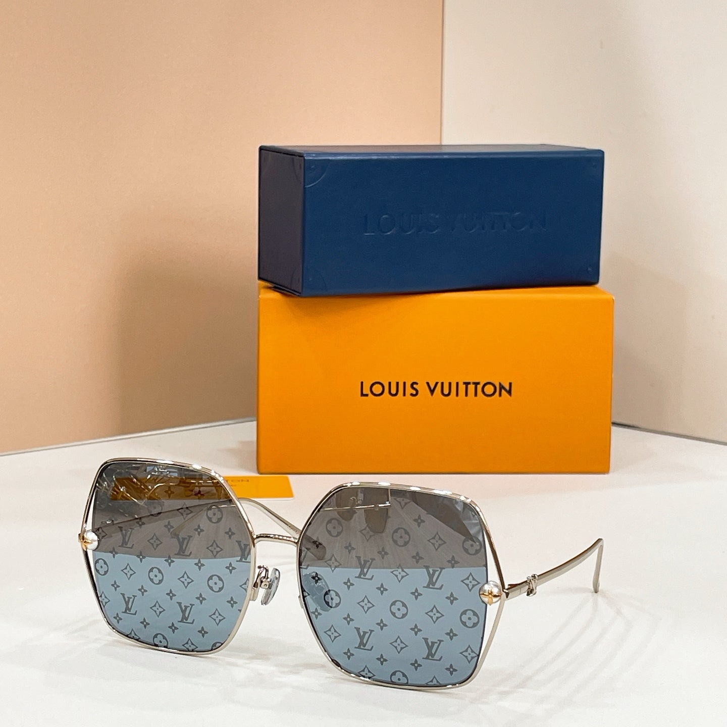 Louis Vuitton Z2994U Sunglasses