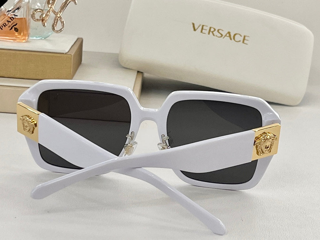 Versace 4472 Sunglasses