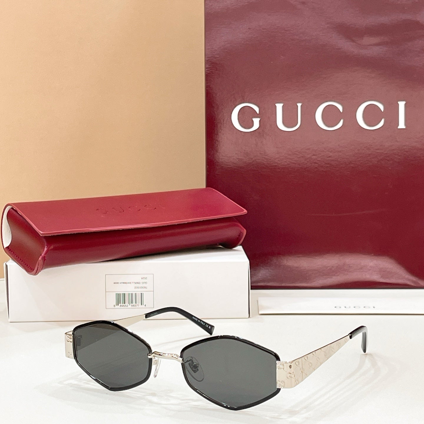 Gucci GG2032SK Sunglasses