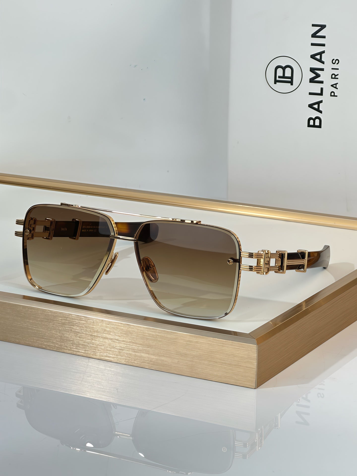 Balmain BPS-209A Sunglasses
